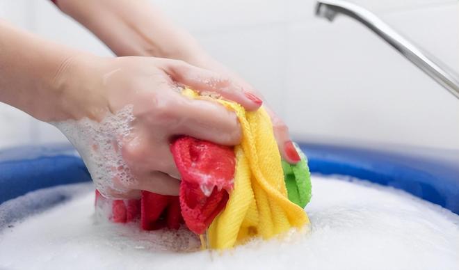 衣液？错了试试这几招衣服干净又卫生pg电子中文模拟器洗衣服还只倒洗(图8)