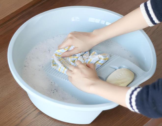 衣液？错了试试这几招衣服干净又卫生pg电子中文模拟器洗衣服还只倒洗(图11)